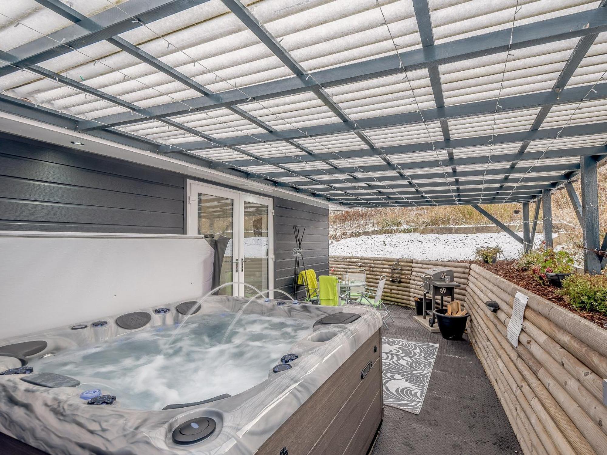 Craigpark Lodge Caldercruix Экстерьер фото