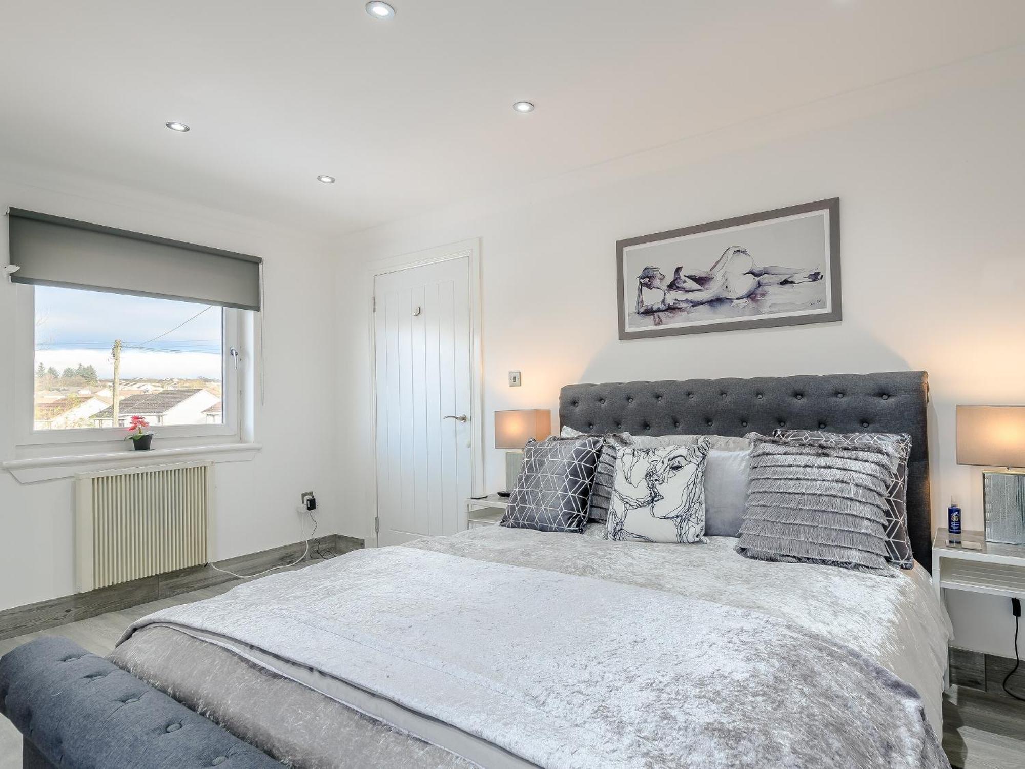 Craigpark Lodge Caldercruix Экстерьер фото